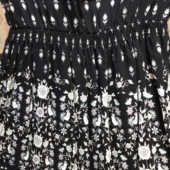 Cute girls dress, great for many occasions - Picture 4 of 5